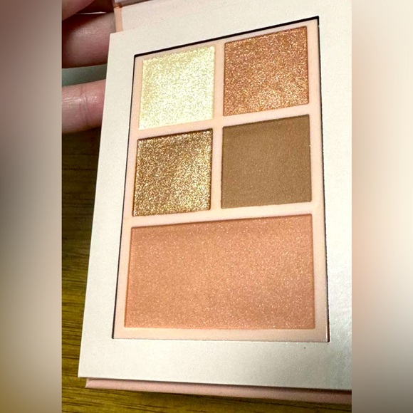 Buxom “Straight Up” Eye & Cheek Palette - Picture 4 of 7